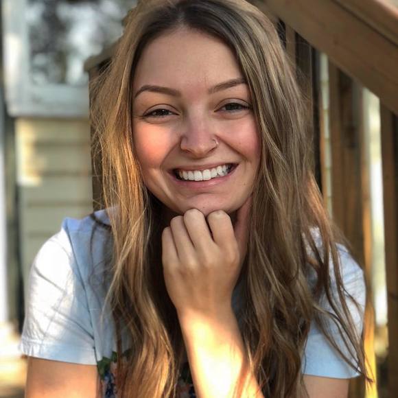 Meet your Posher, Caitlyn - Picture 1 of 1